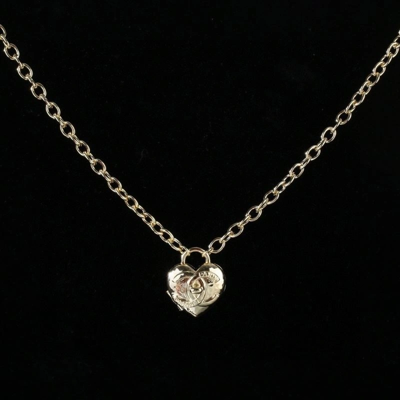 SoftTouch Chanel Necklaces 226873
