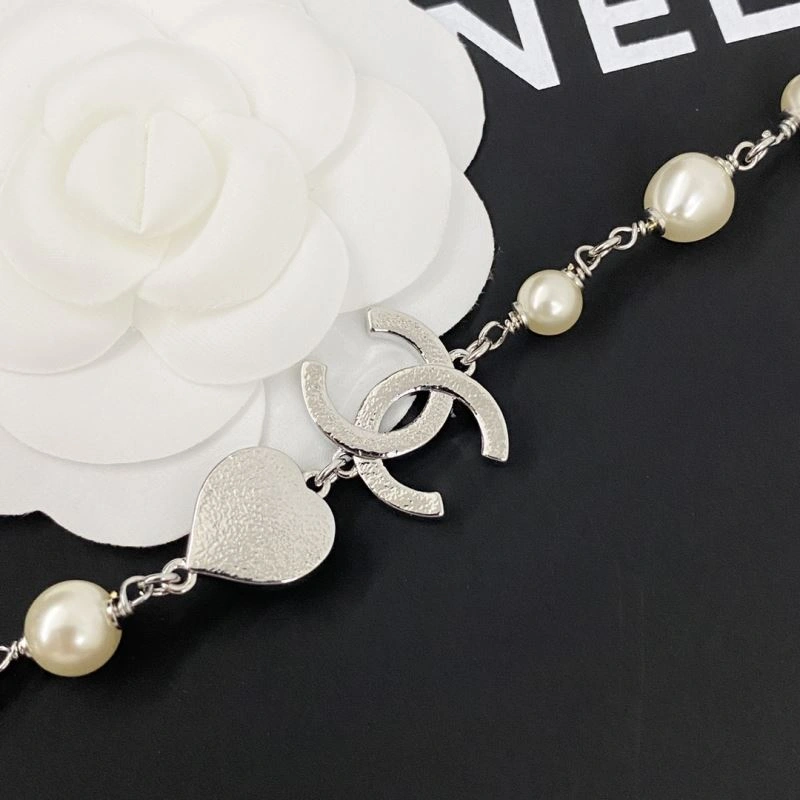 Contemporary Chanel Necklaces 226766