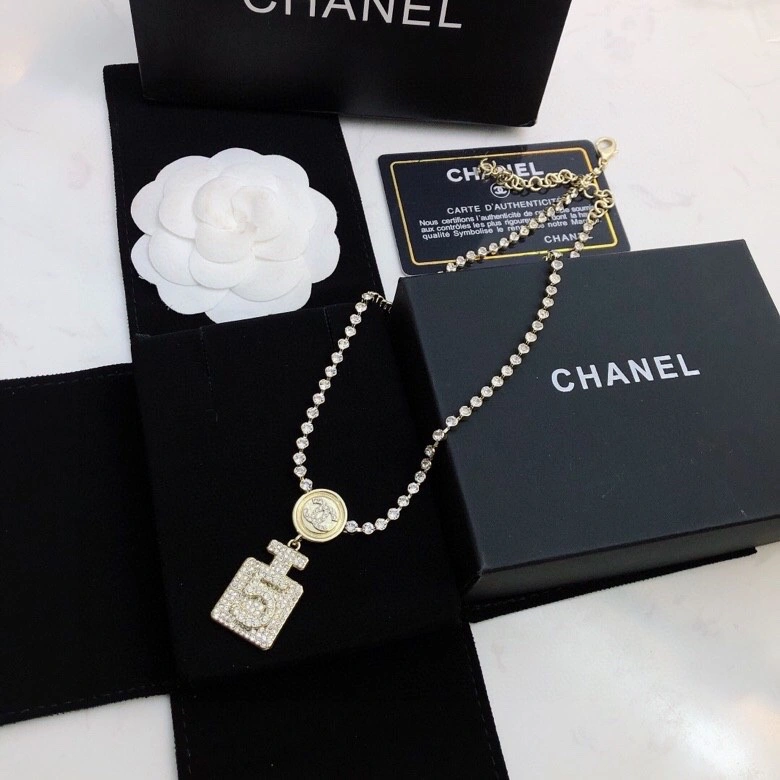 Chanel Necklaces Trendsetting 226751