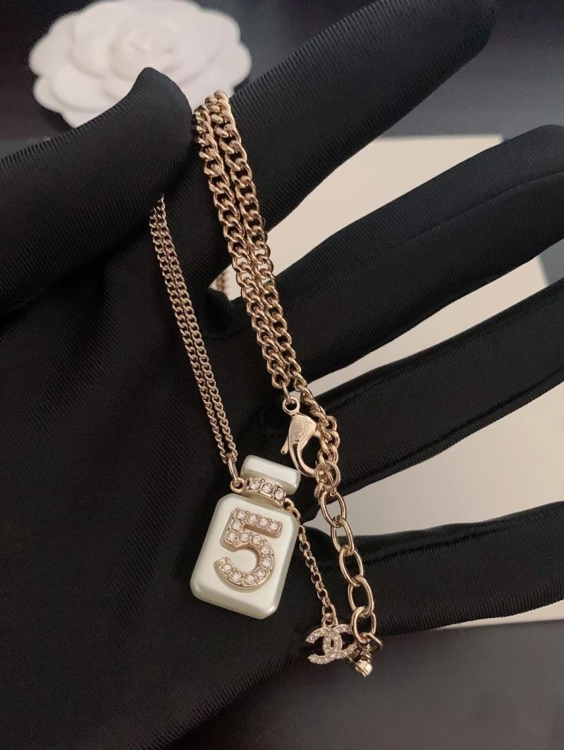 Chanel Necklaces Lightweight 226718