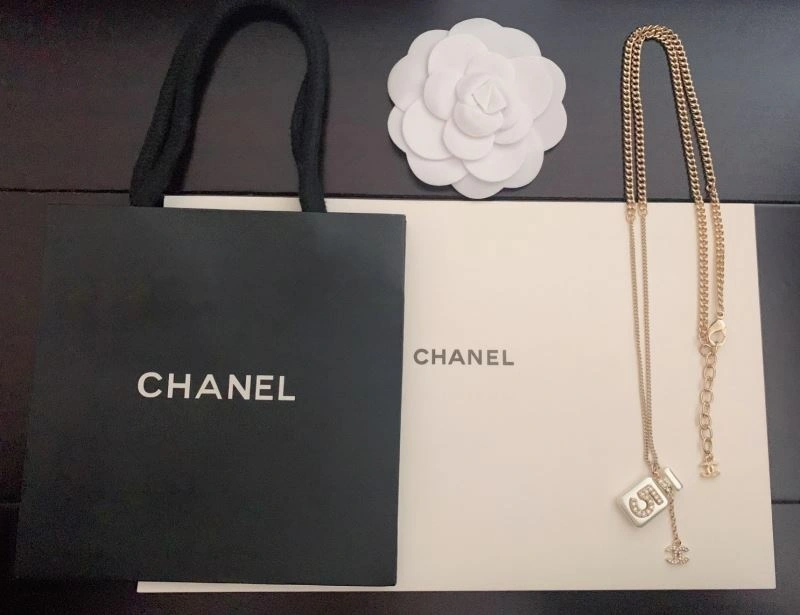 Chanel Necklaces Lightweight 226718