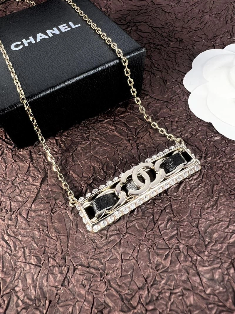 Affordable Chanel Necklaces 226697