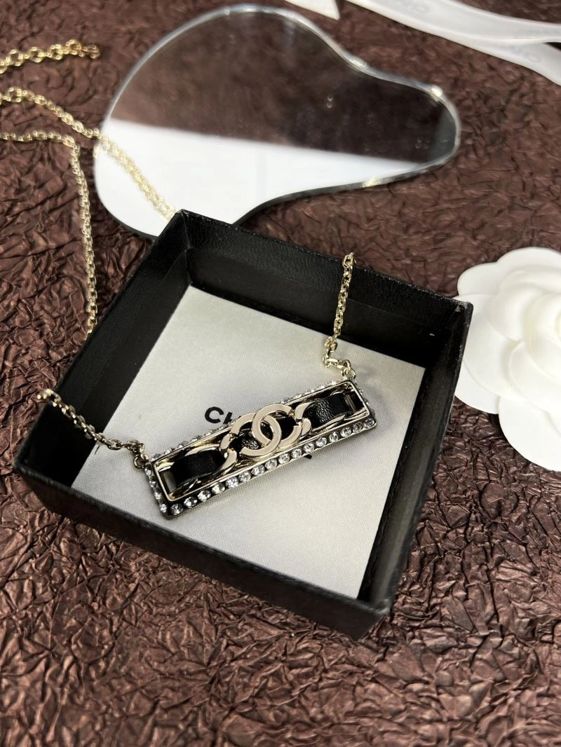 Affordable Chanel Necklaces 226697