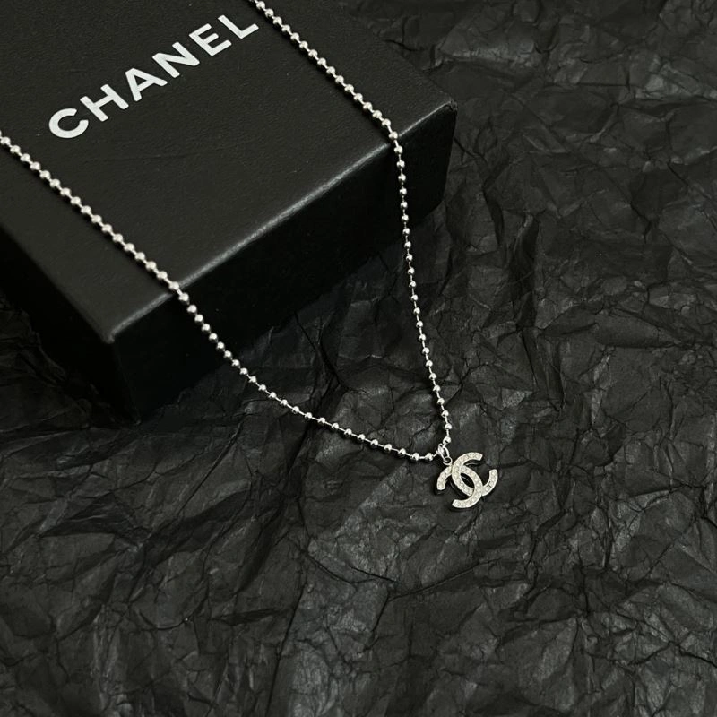 Unisex Chanel Necklaces 226696