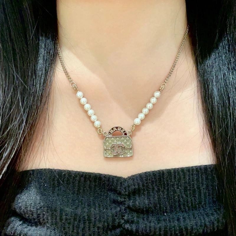 Chanel Necklaces Practical 226688
