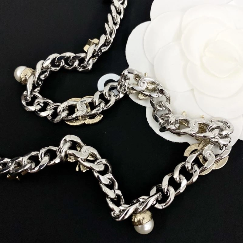 Contemporary Chanel Necklaces 226675