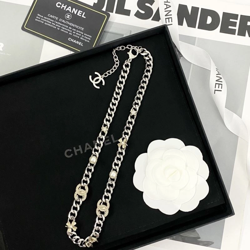 Contemporary Chanel Necklaces 226675