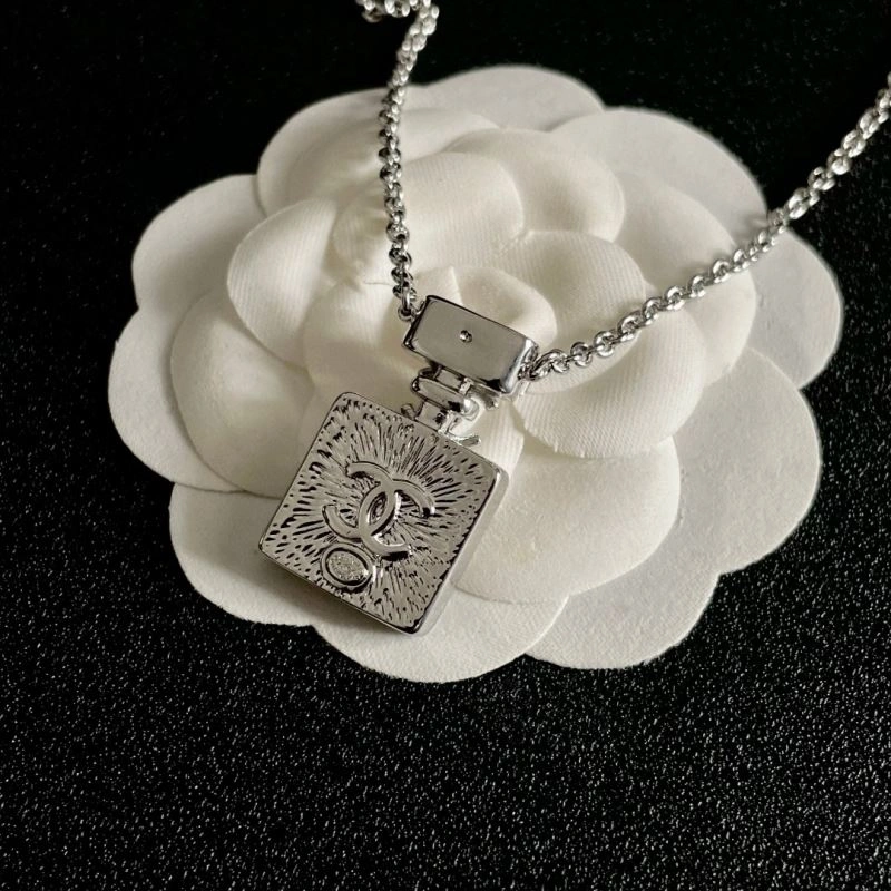 Chanel Necklaces RelaxedFit 226662