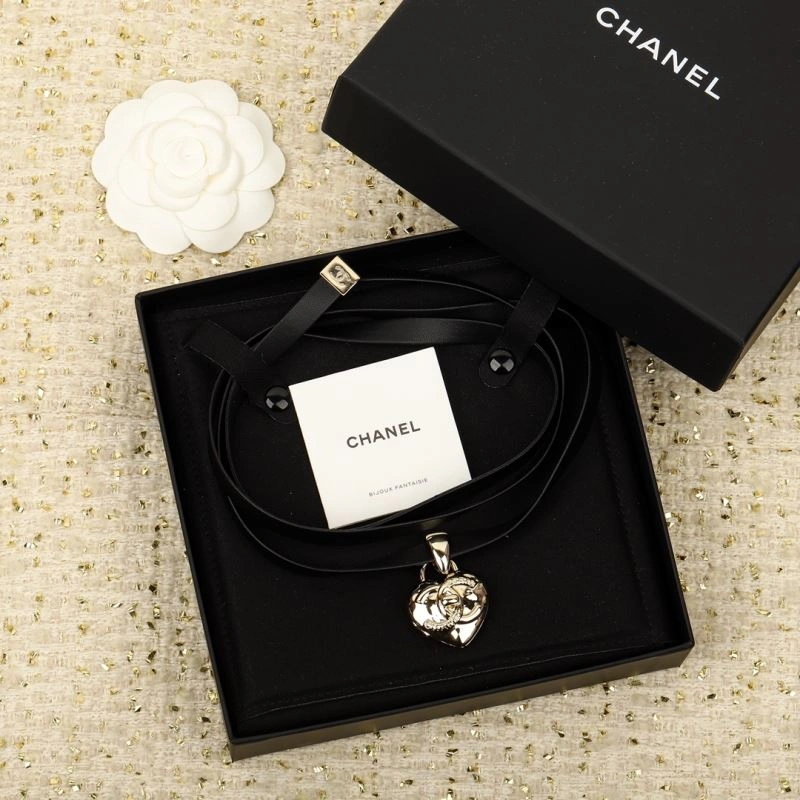 Chanel Necklaces Modern 226657