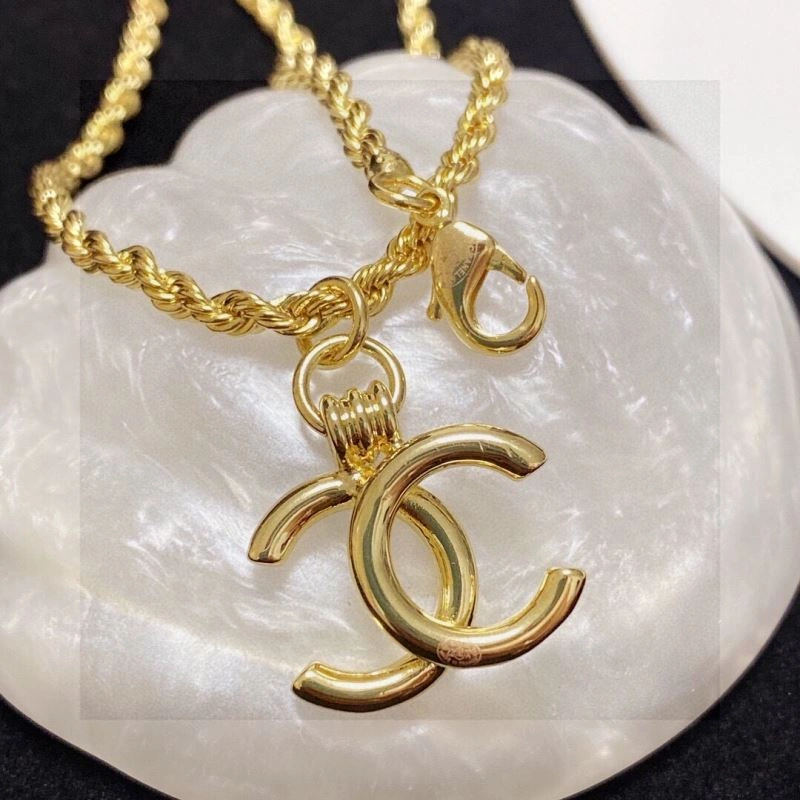 Chanel Necklaces Bold 226647