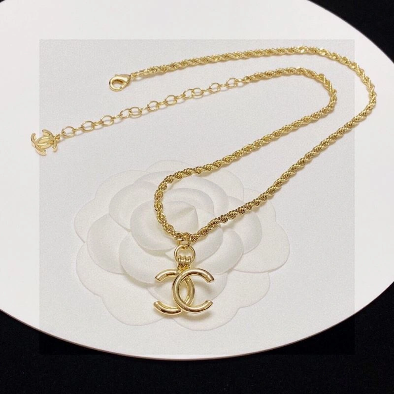 Chanel Necklaces Bold 226647