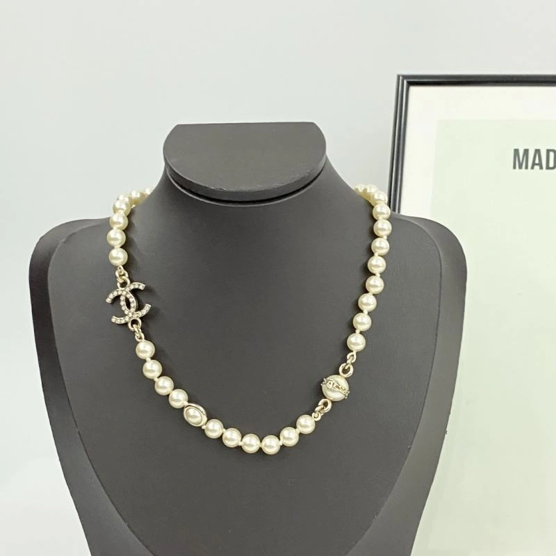 Chanel Necklaces ModernLook 226674