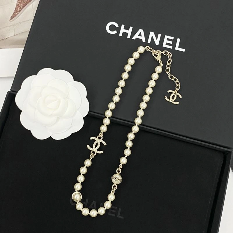 Chanel Necklaces ModernLook 226674