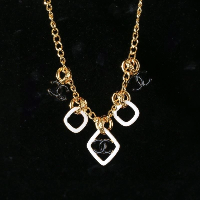 Chanel Necklaces Refined 226642