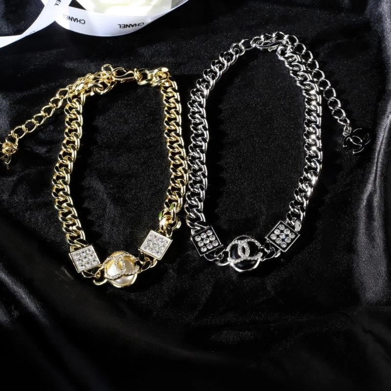 Sporty Chanel Necklaces 226616