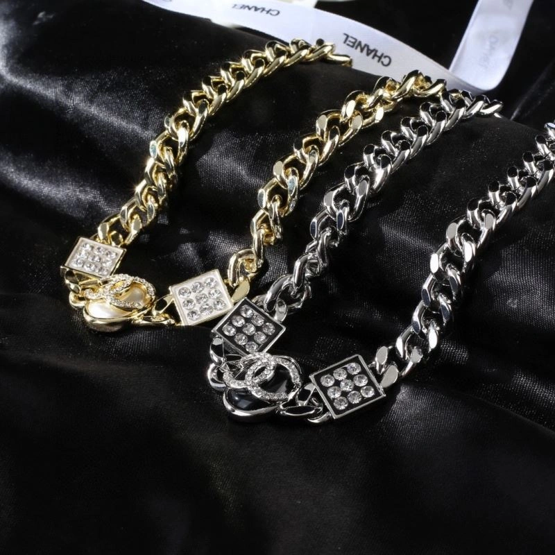 Sporty Chanel Necklaces 226616