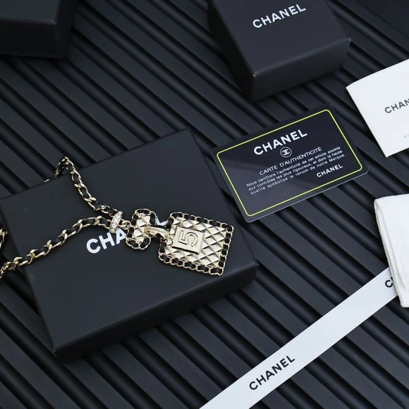Chanel Necklaces Snug 226614
