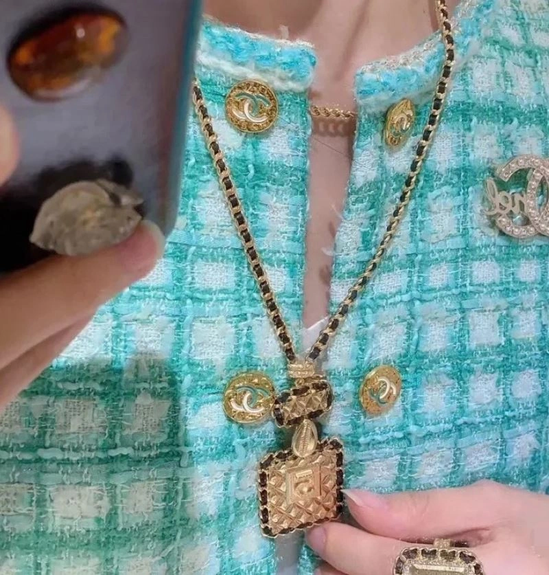 Chanel Necklaces Snug 226614