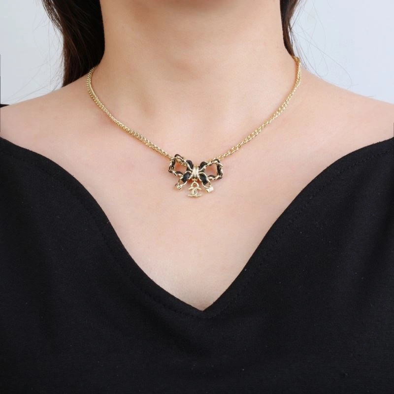 Elegant Chanel Necklaces 226595