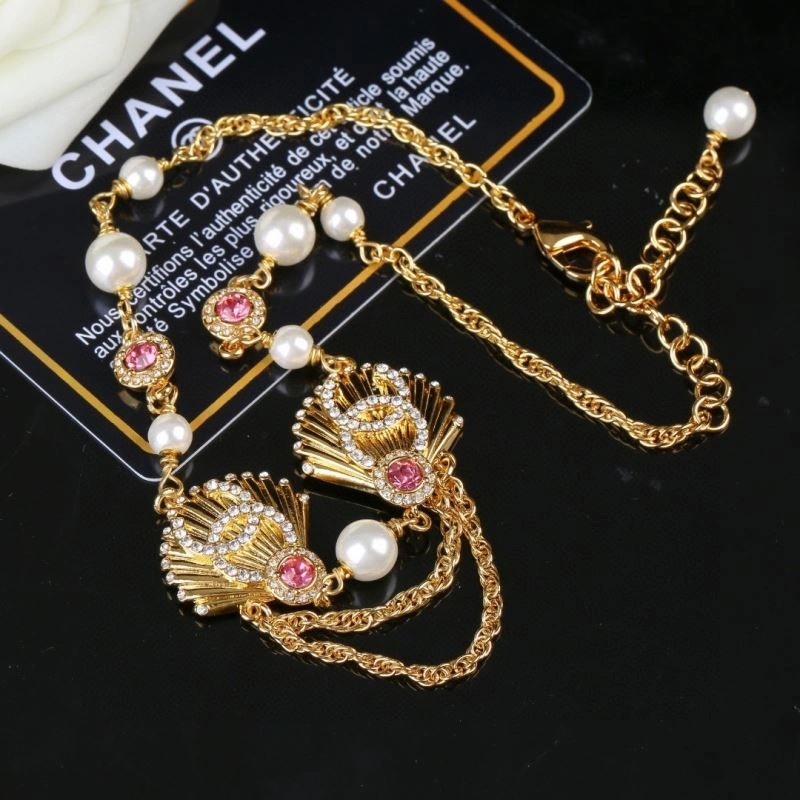 Classic Chanel Necklaces 226592