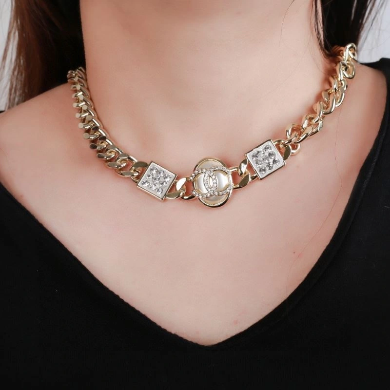 Chanel Necklaces Supportive 226605