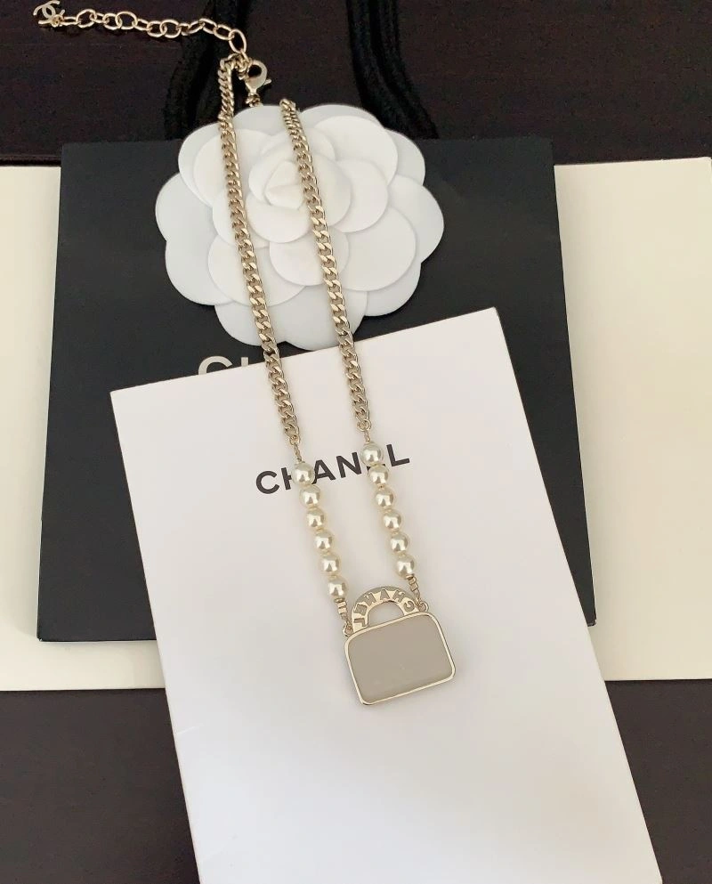 Chanel Necklaces ModernLook 226578
