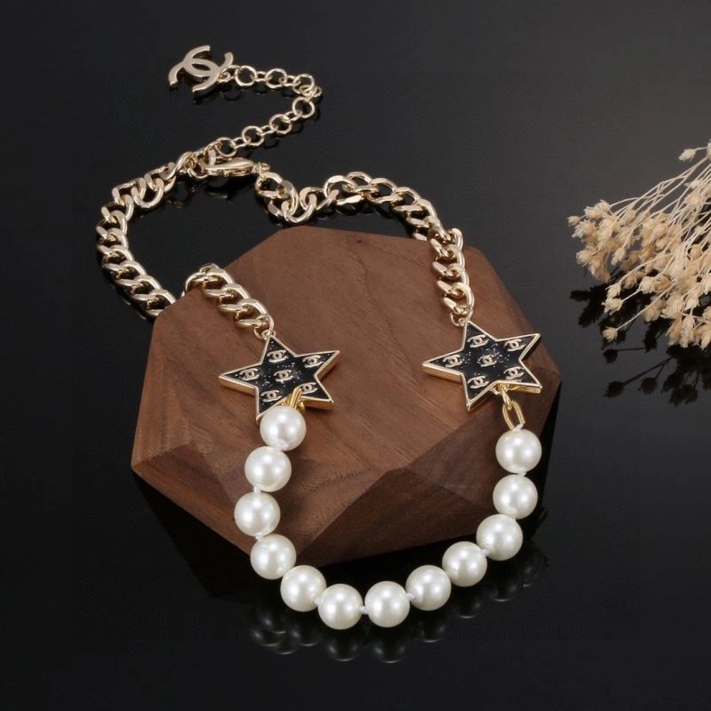 Efficient Chanel Necklaces 226637