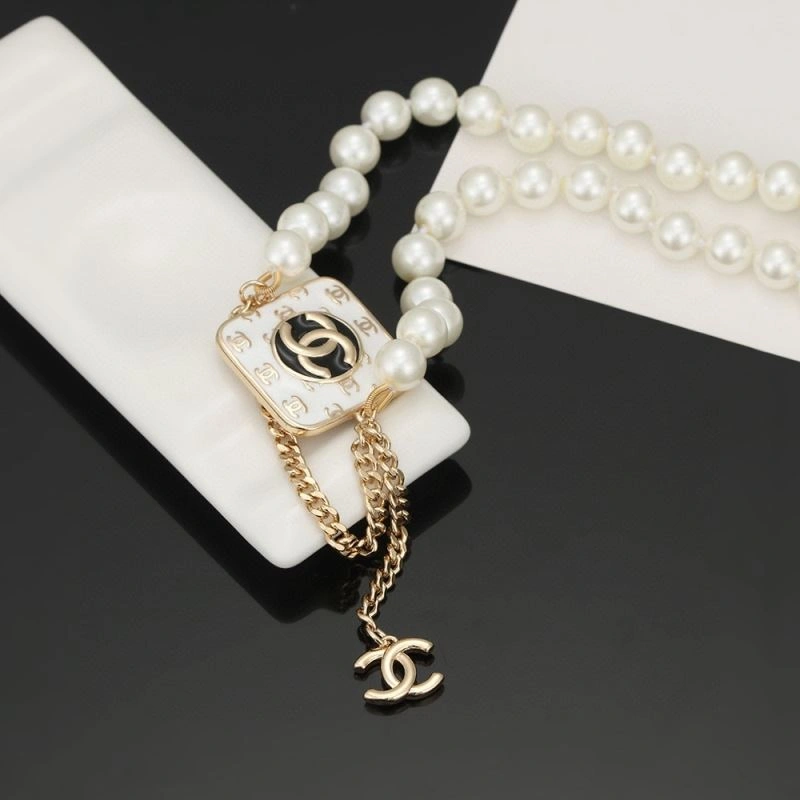 Supportive Chanel Necklaces 226576