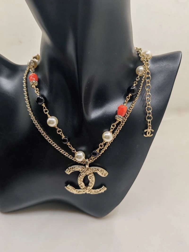 Contemporary Chanel Necklaces 226555