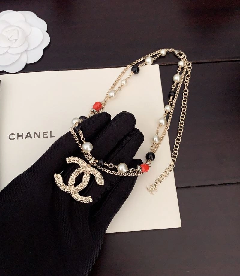 Contemporary Chanel Necklaces 226555