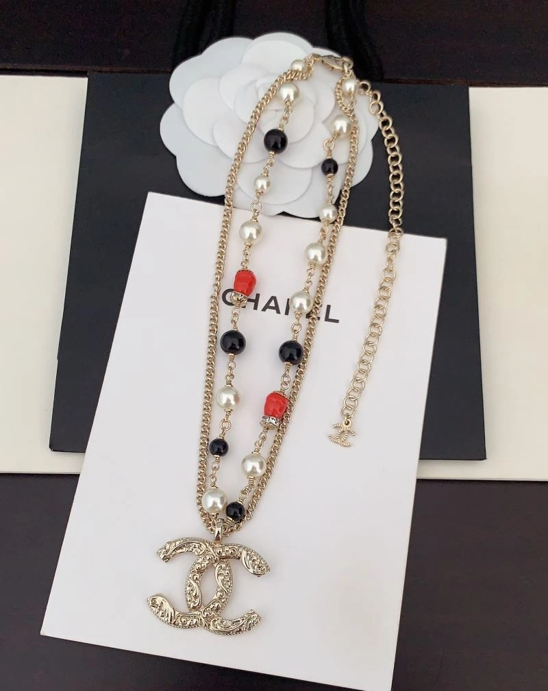 Contemporary Chanel Necklaces 226555