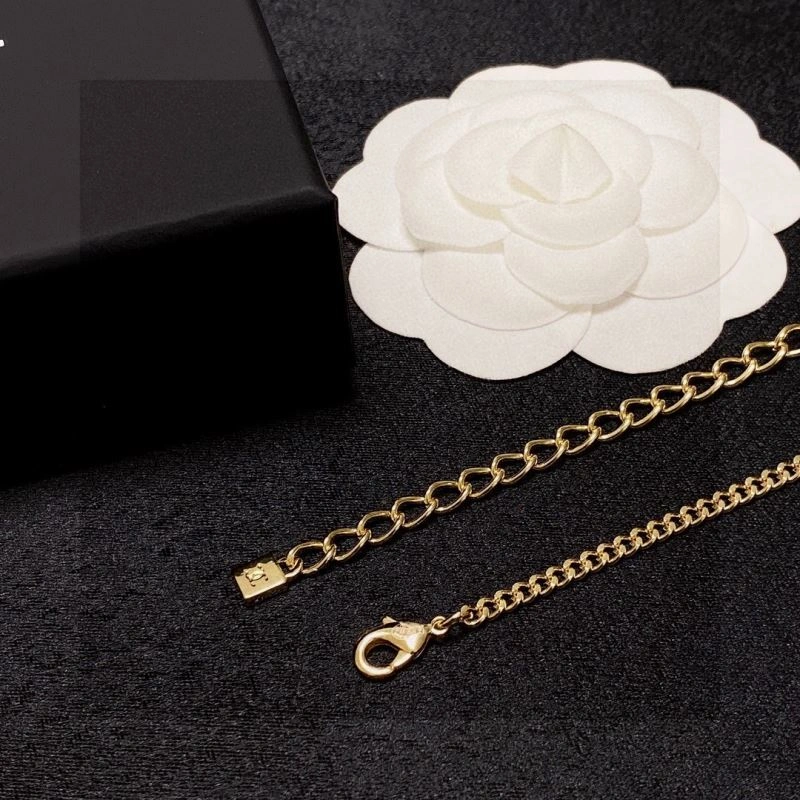 QuickDry Chanel Necklaces 226545