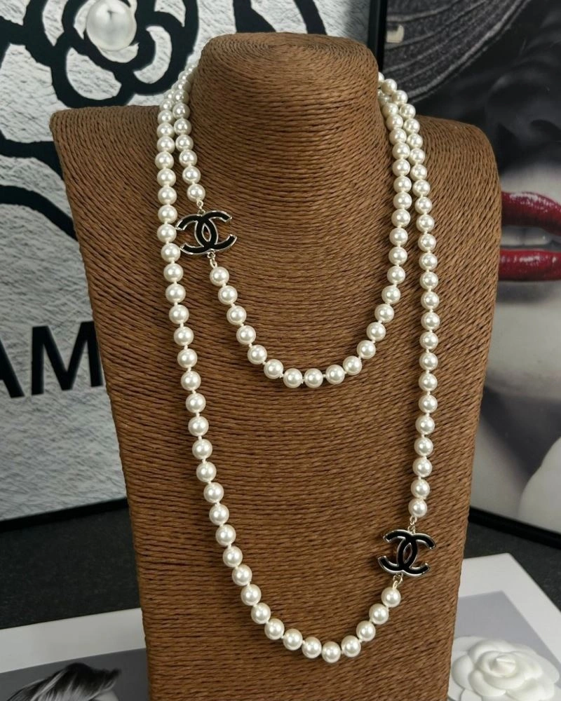 Sophisticated Chanel Necklaces 226586