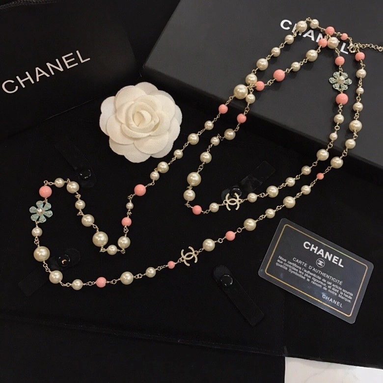 Bold Chanel Necklaces 226531