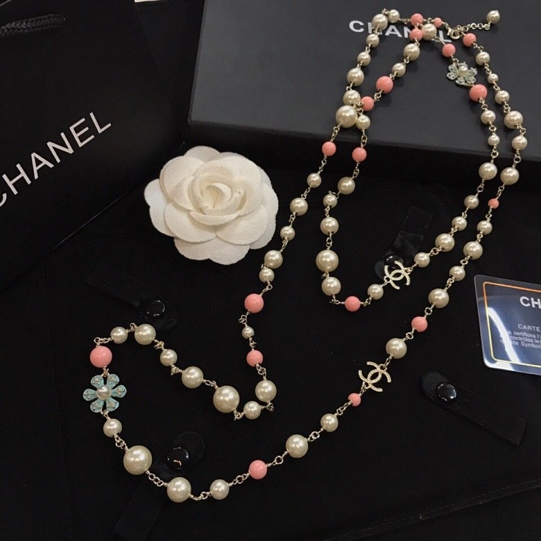 Bold Chanel Necklaces 226531