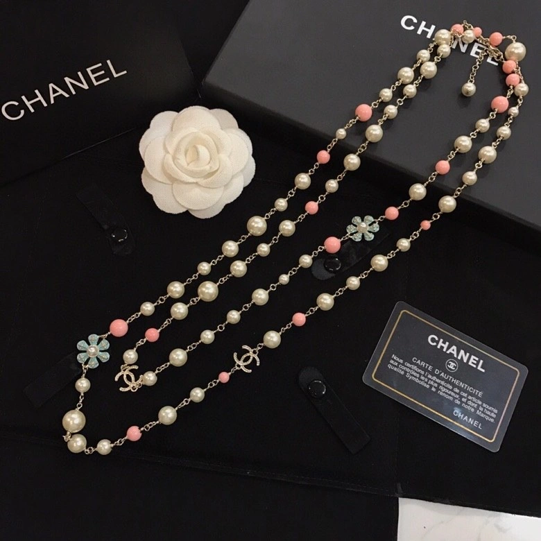 Bold Chanel Necklaces 226531