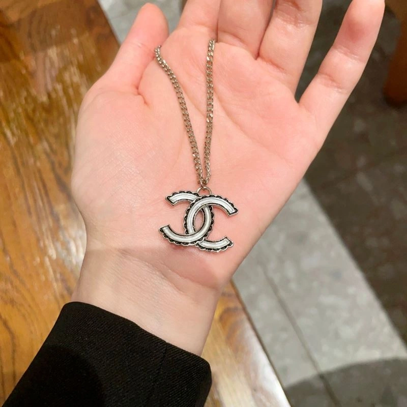 Chanel Necklaces Breathable 226560