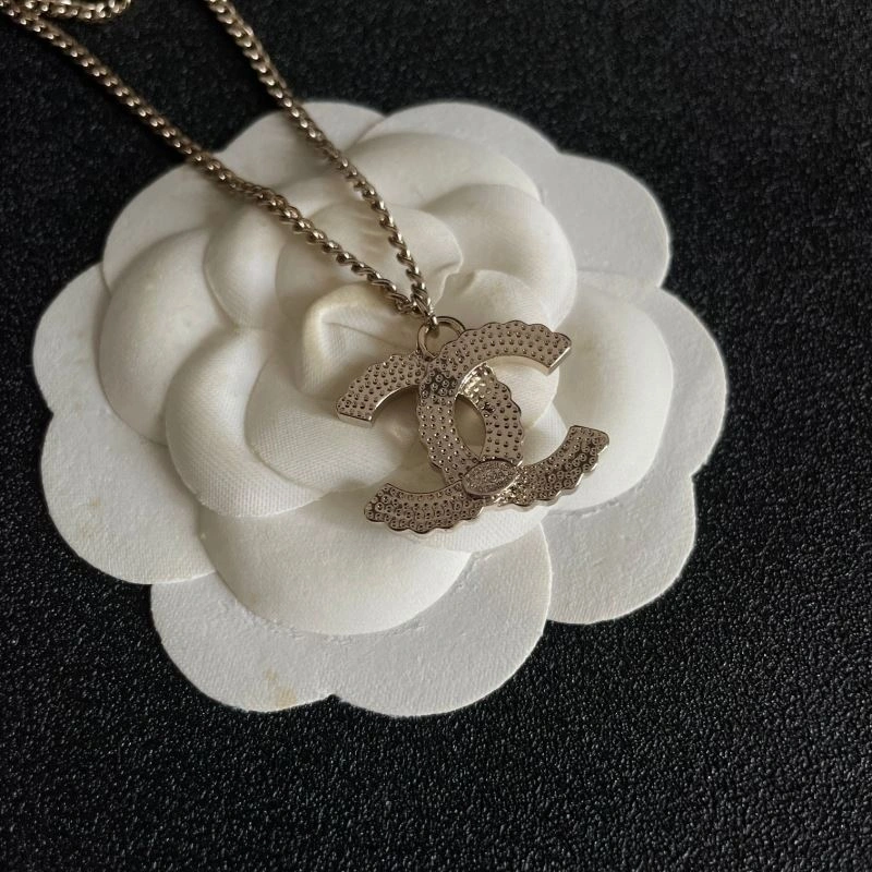 Chanel Necklaces Breathable 226560