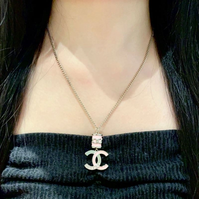 Chanel Necklaces Compact 226533