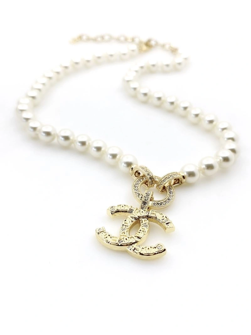 Snug Chanel Necklaces 226527