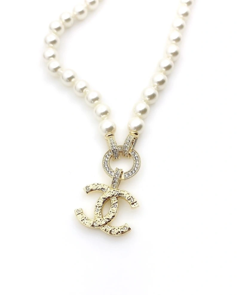 Snug Chanel Necklaces 226527