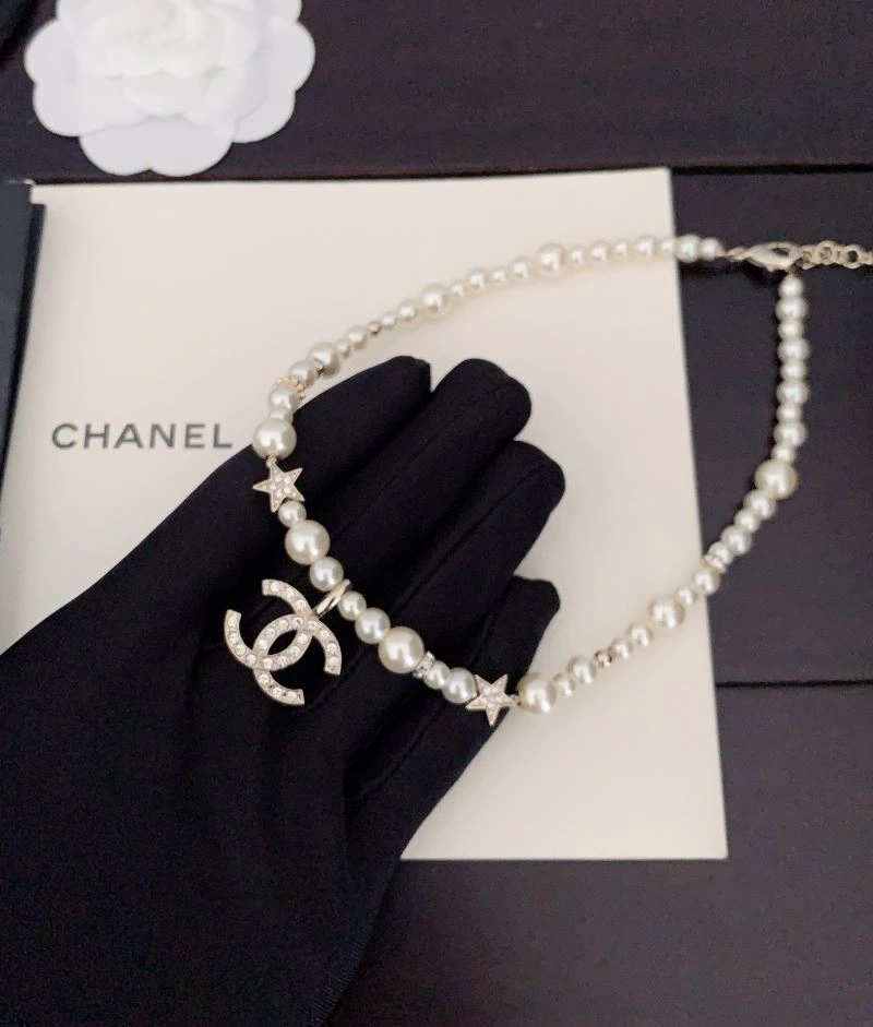 Compact Chanel Necklaces 226504