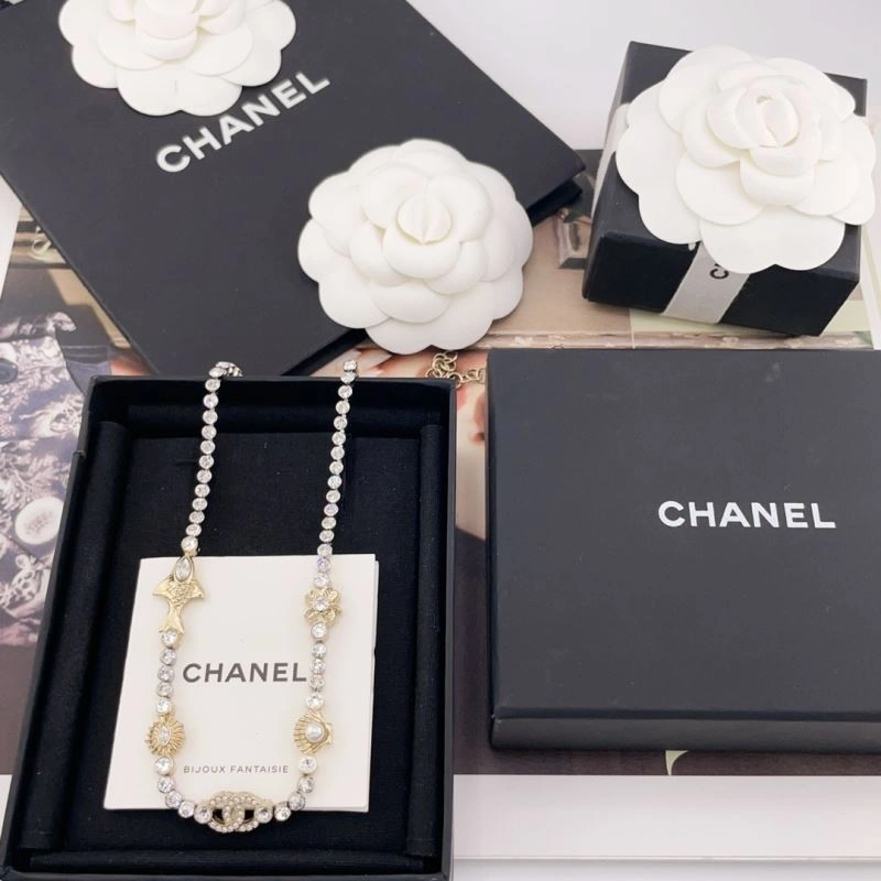 Bold Chanel Necklaces 226510