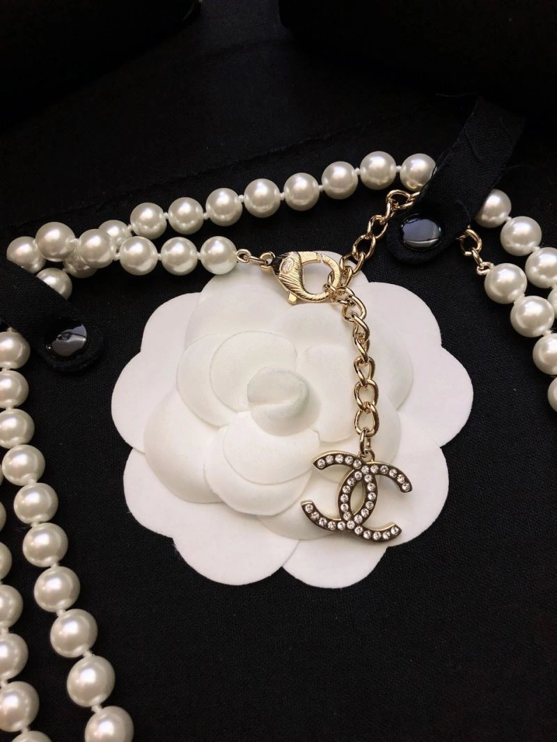 FashionForward Chanel Necklaces 226501