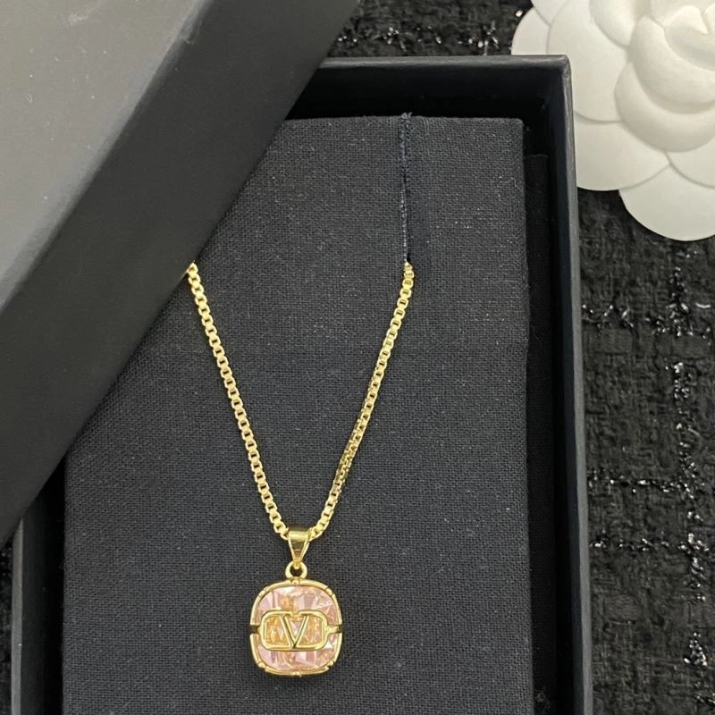 Trendy Chanel Necklaces 226497