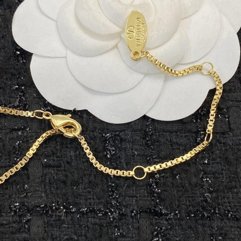 Trendy Chanel Necklaces 226497