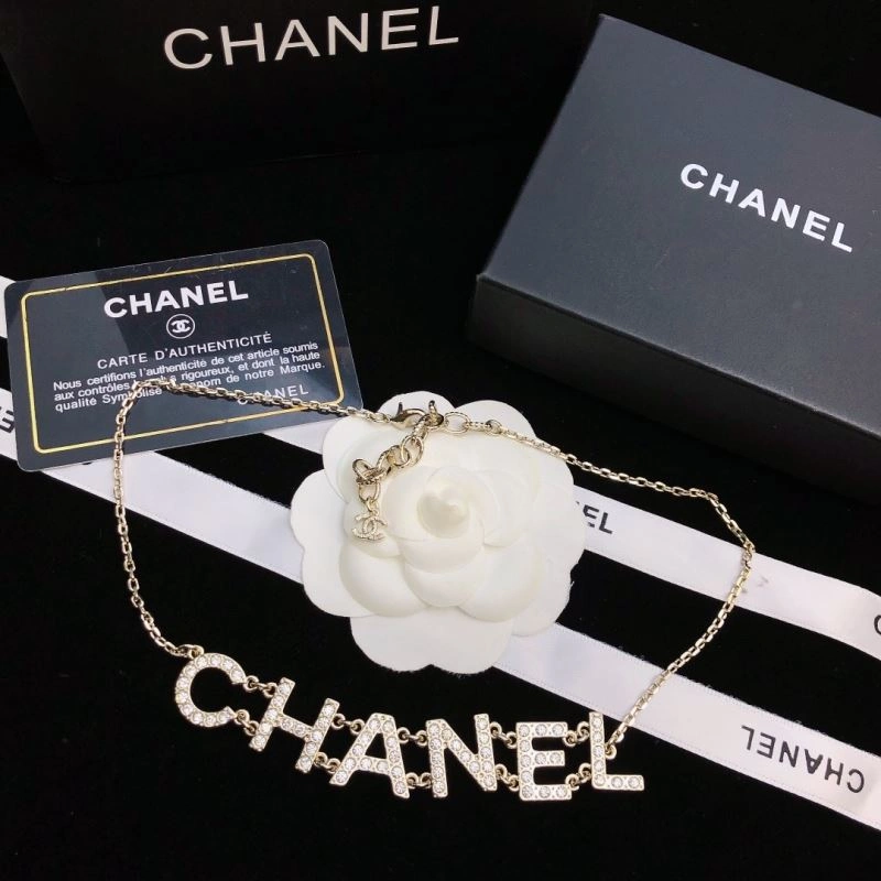Minimalist Chanel Necklaces 226493