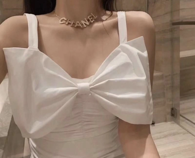 Minimalist Chanel Necklaces 226493