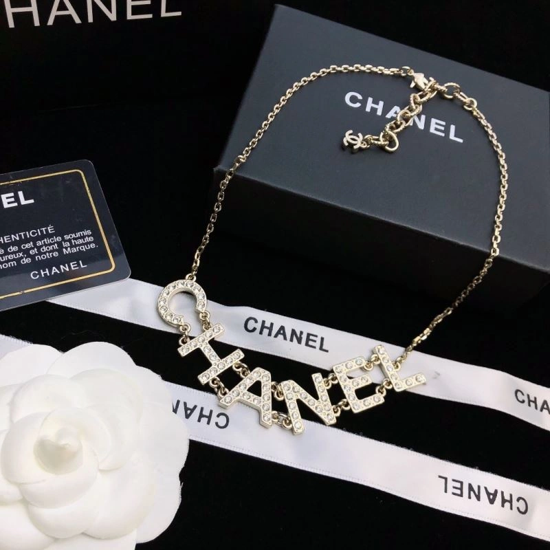 Minimalist Chanel Necklaces 226493