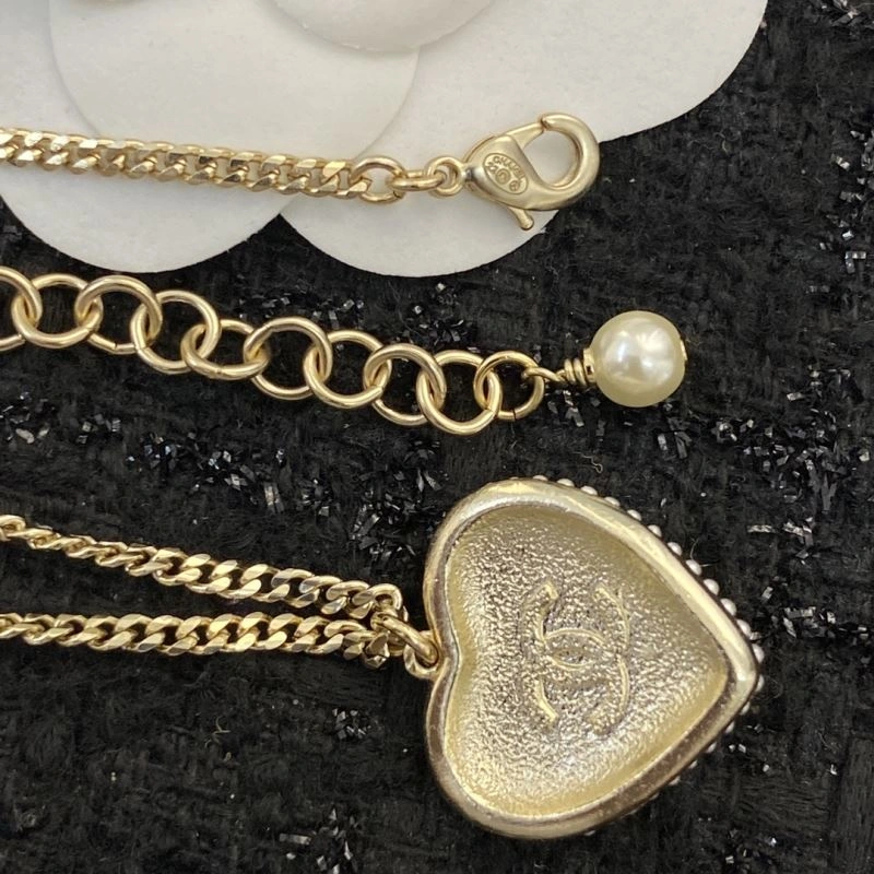 Sustainable Chanel Necklaces 226485